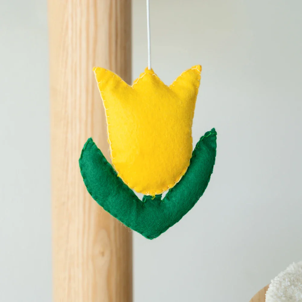 Limited Edition Blooming Tulip Pom-Poms - Image 4