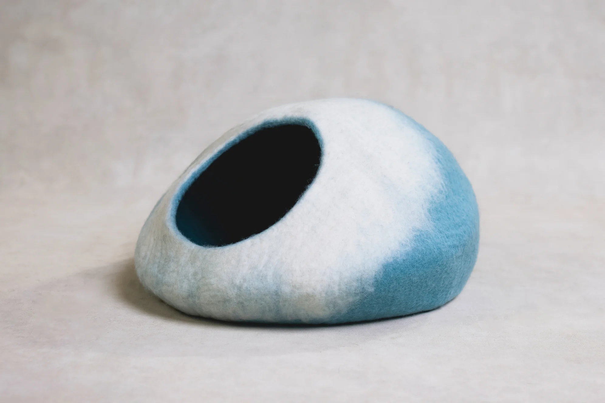 Skyline Cat Cave - Image 8